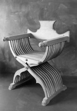 Florentine chair in oak.